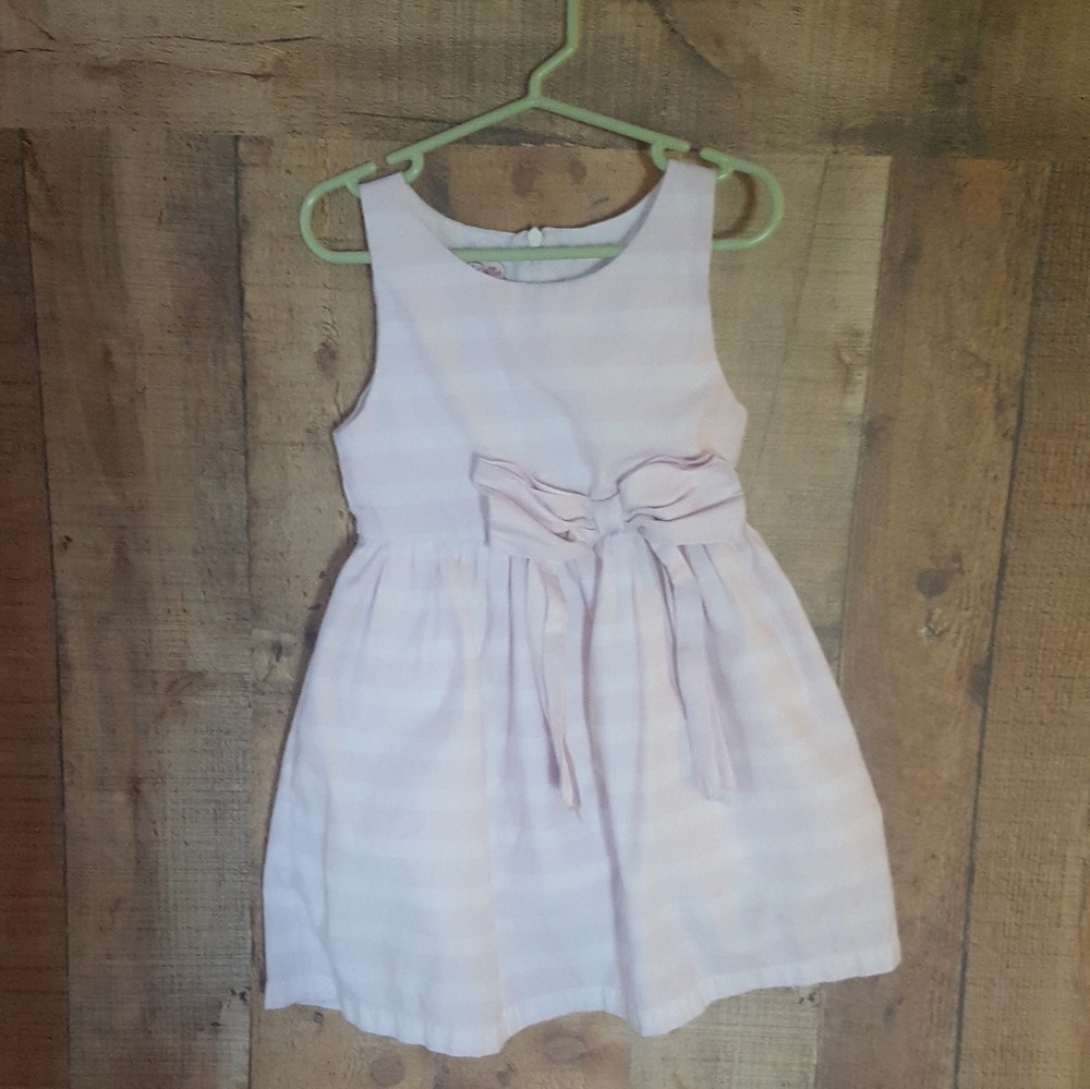 Size 5 Ruffle Butts pink and white dress with bow